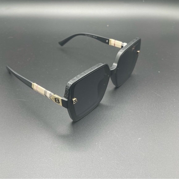 Burberry Black Sunglasses Sleek Modern Design - Picture 1 of 6